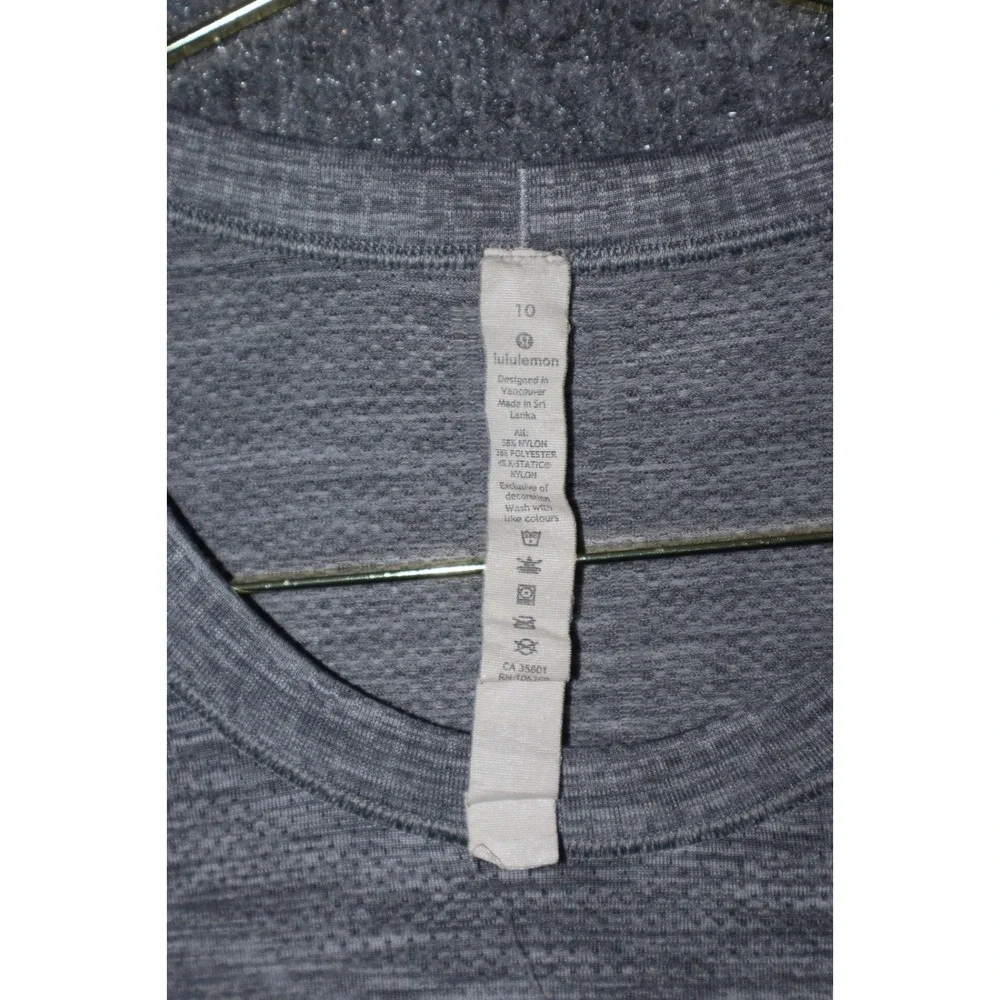 Lululemon Shirt Women 10 Gray Swiftly Tech Long Sleeve Everyday Athleisure‎ Run